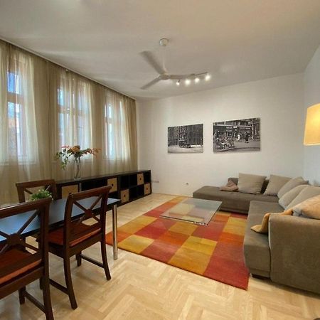 Downtown Gozsdu Vibe Apartments Budapest Exterior foto
